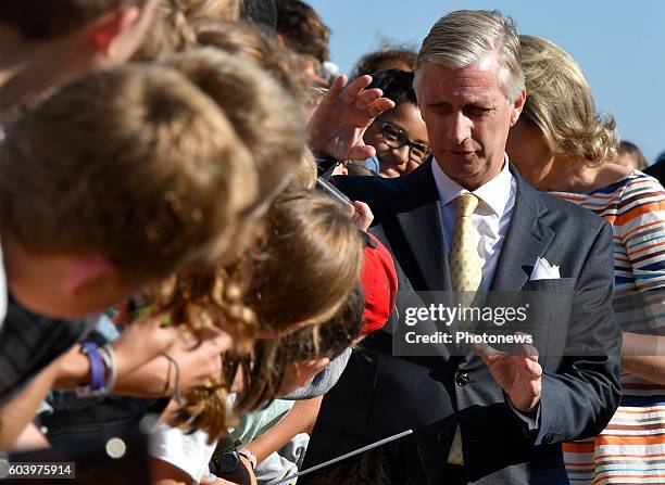 - Le Roi Philippe et la Reine Mathilde visitent la Province de Luxembourg. Le Roi et la Reine visiteront le centre intergénérationnel l'Auberge du...