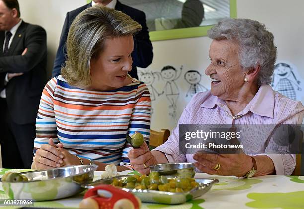 - Le Roi Philippe et la Reine Mathilde visitent la Province de Luxembourg. Le Roi et la Reine visiteront le centre intergénérationnel l'Auberge du...