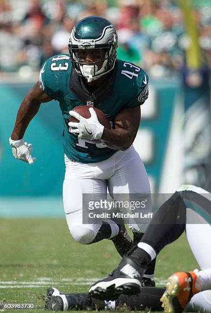Darren Sproles of the Philadelphia Eagles plays against the Cleveland Browns at Lincoln Financial Field on September 11, 2016 in Philadelphia,...