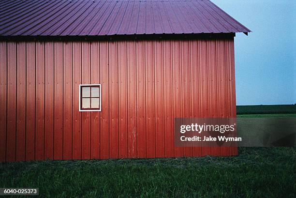 barn wall - iowa house stock pictures, royalty-free photos & images