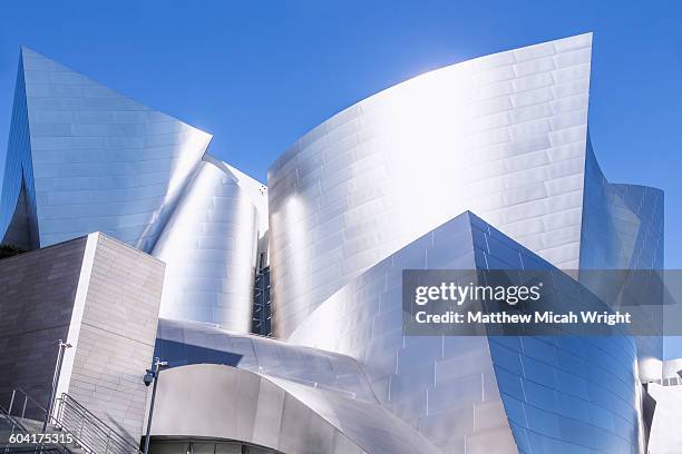 a la landmark, the walt disney concert hall - walt disney concert hall stockfoto's en -beelden