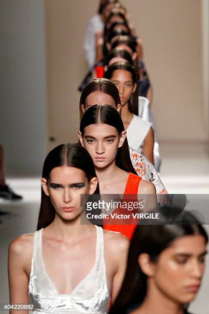 Model walks the runway at the Victoria Beckham Ready to Wear Spring Summer Ready to Wear 2017 Women's Fashion Show during New York Fashion Week on...