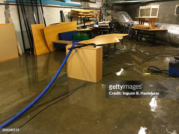 what a mess!  - flooded basement fotografías e imágenes de stock