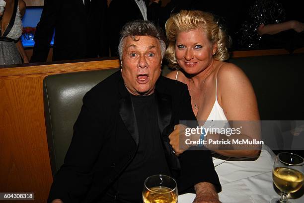 Tony Curtis and Jill Vandenberg attend Vanity Fair Oscar Party at Morton's Restaurant on March 5, 2006.