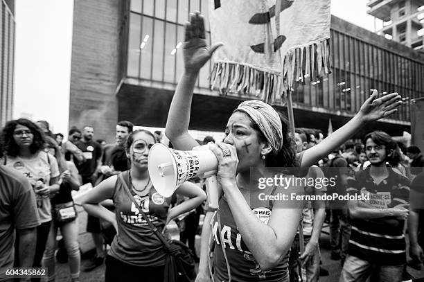 putsch in brasilien - picket line stock-fotos und bilder