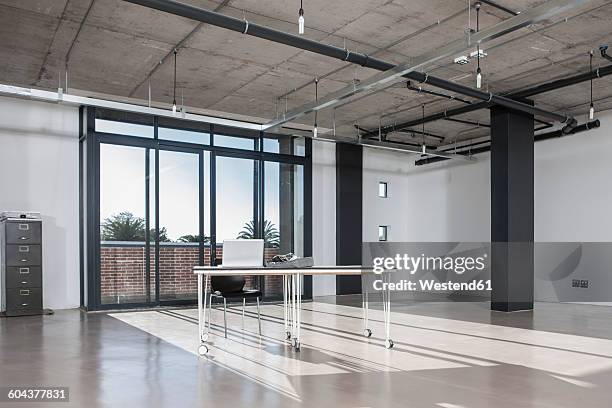 empty new office - makeshift office stock pictures, royalty-free photos & images