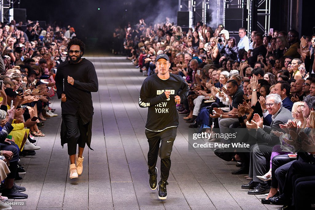 DKNY Women's - Runway - September 2016 - New York Fashion Week