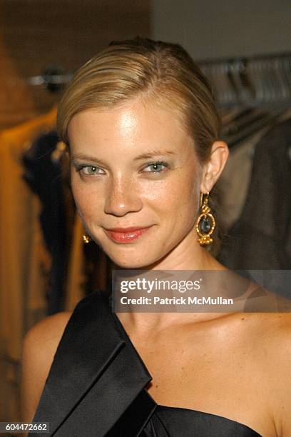 Amy Smart attends Opening of AURA hosted by Kristin Eberts and Amy Smart at Los Angeles on August 16, 2006.