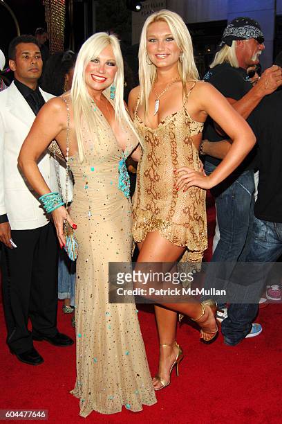 Linda Hogan and Brooke Hogan attend 2006 MTV Video Music Awards at Radio City Music Hall on August 31, 2006 in New York City.