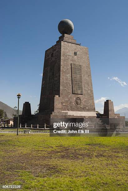 la mitad del mundo (equator) marker - equator line stock pictures, royalty-free photos & images