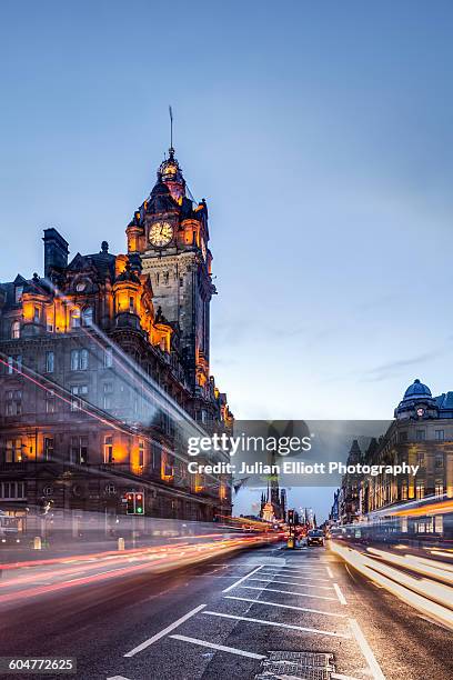 the royal mile in edinburgh, scotland. - edinburgh old town stock pictures, royalty-free photos & images