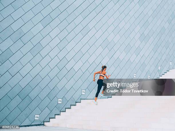 running up the stairs - los angeles film festival screening of everything beautiful is far away stockfoto's en -beelden