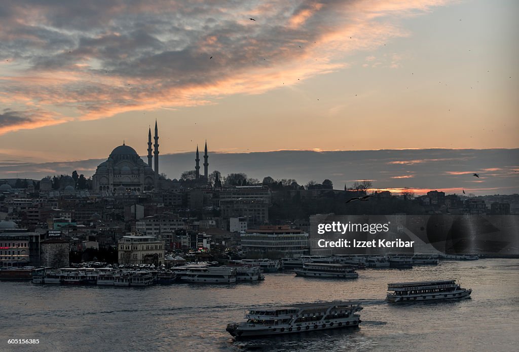 Suleymaniye Mosque at dusk, Istanbul Turkey