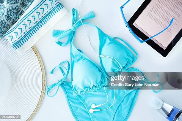 overhead view of items being prepared for beach trip - west palm beach coast stock pictures, royalty-free photos & images