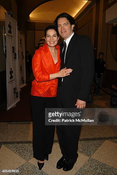 Sela Ward and Howard Sherman attend AUTISM SPEAKS Benefit Dinner at Pier 60 on May 9, 2006 in New York City.