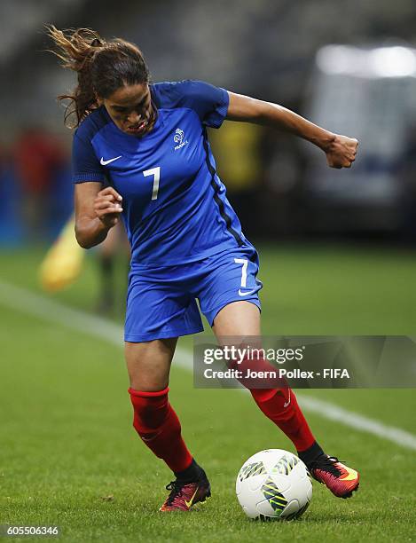 Amel Majri of France controls the ball during Women's Group G match between France and Colombia on Day -2 of the Rio2016 Olympic Games at Mineirao...