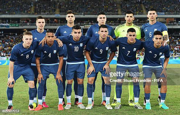 The players of Argentina line up during the Olympic Men's Football match between Argentina and Algeria at Olympic Stadium on August 7, 2016 in Rio de...