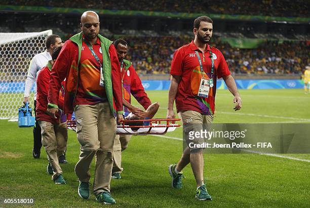 Medical team during the Women's Quarter Final match between Brasil and Australia on Day 7 of the Rio2016 Olympic Games at Mineirao Stadium on August...