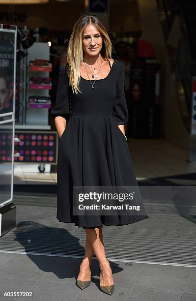 Sarah Jessica Parker attends a photocall as she launches her new fragrance 'Stash' at Boots Piccadilly Circus on September 14, 2016 in London,...