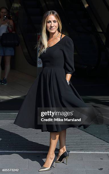 Sarah Jessica Parker attends a photocall as she launches her new fragrance 'Stash' at Boots Piccadilly Circus on September 14, 2016 in London,...