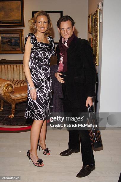 Holly Dunlop and Hamish Bowles attend HOLLYWOULD Fall 2006 Presentation at Christie's Auction House on February 8, 2006 in New York.