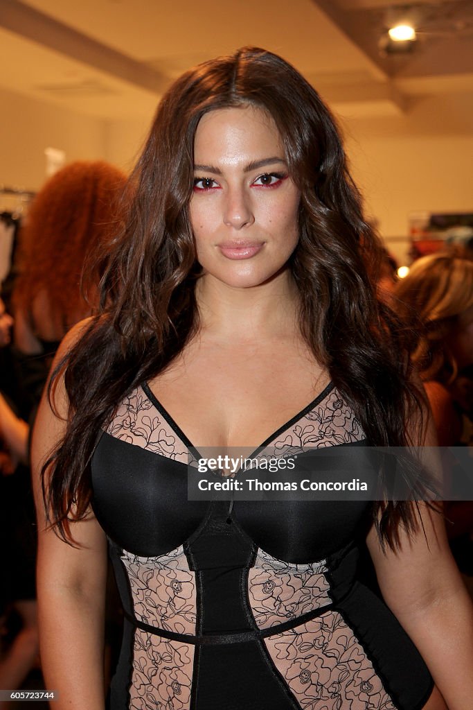 Ashley Graham attends Addition Elle Presents Holiday 2016 RTW + News  Photo - Getty Images