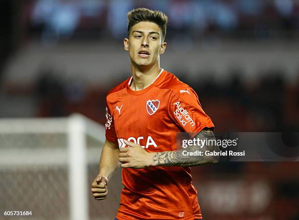 Emiliano Rigoni of Independiente looks on during a match between Independiente and Lanus as part of Copa Sudamericana 2016 at Libertadores de America...