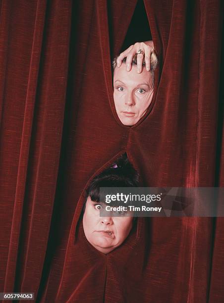 British comedy duo Dawn French and Jennifer Saunders, circa 1990.