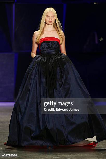 Model walks the runway during the Naeem Khan fashion show at The Arc, Skylight at Moynihan Station on September 14, 2016 in New York City.