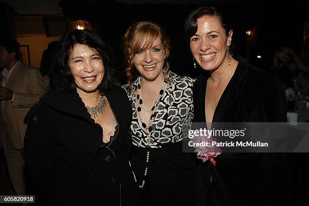 Marsha Brander, JL Pomeroy and Jacqueline Mazarella attend Design a Cure at Los Angeles on October 5, 2006.