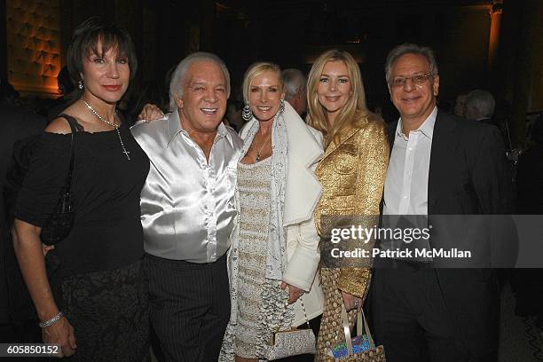 Trissie Rost Gabrielle Rich Aouad Photos and Premium High Res Pictures - Getty Images