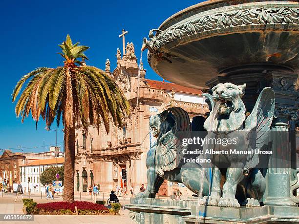portugal, porto, church of carmo - fountain in gomes teixeira square - rocaille stock-fotos und bilder