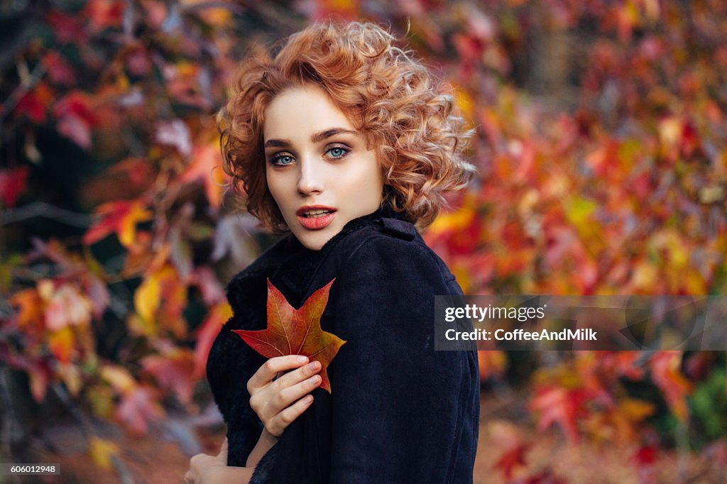 Herbst Foto von schönen Mädchen