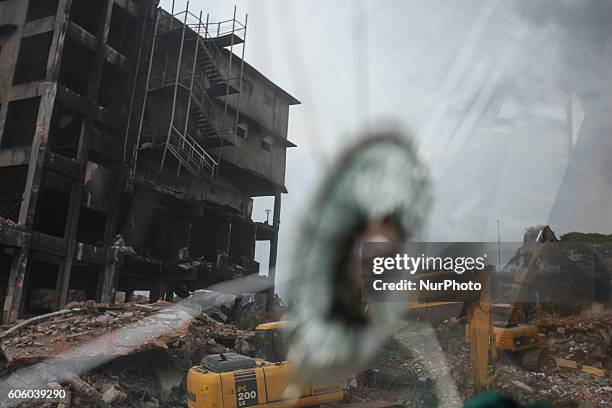 Tempaco 24 Tempaco Fire Photos & High Res Pictures - Getty Images