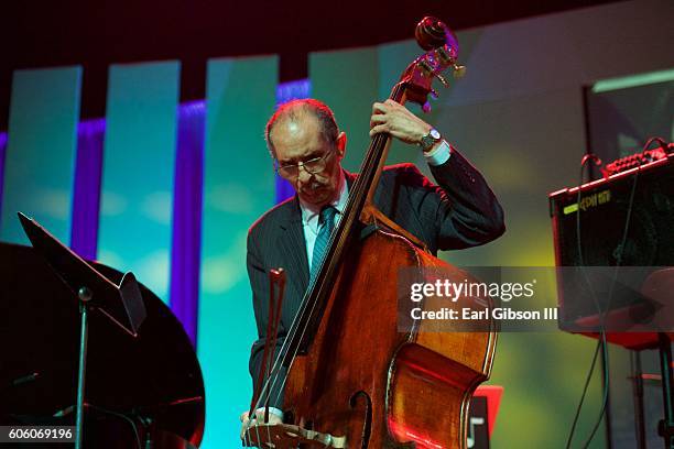 Larry Ridley 137 Larry Ridley Stock Photos, High-Res Pictures, and Images - Getty Images
