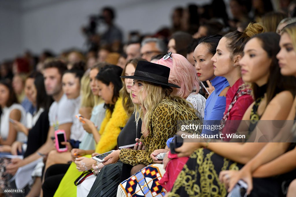 Front Row & Arrivals - Day 1 - LFW September 2016