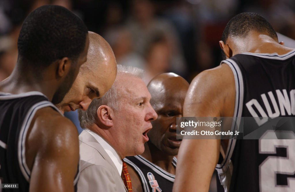 Gregg Popovich addresses the team