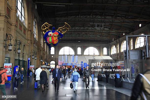 interior view of zurich central railway station - zurich foto e immagini stock