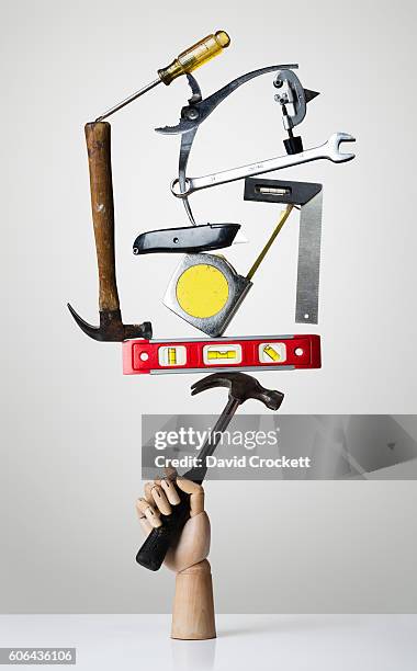 construction and carpentry tools - bilancia strumento foto e immagini stock
