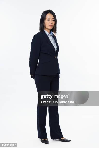 portrait of japanease man - pant suit stockfoto's en -beelden