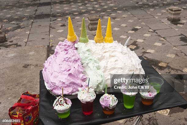 ice cream vendor in cuenca, ecuador - south america street food stock pictures, royalty-free photos & images
