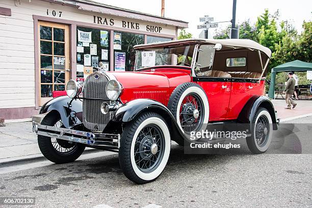 ford model a touring car - 1920 1929 imagens e fotografias de stock