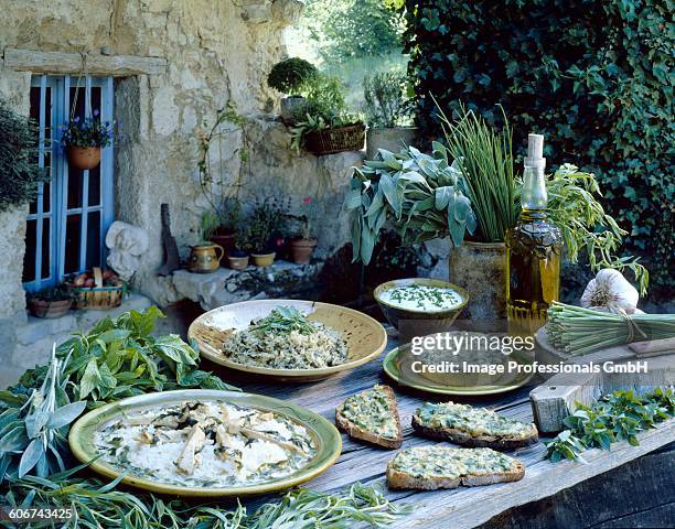 herb menu on a table outdoors - dragon bildbanksfoton och bilder