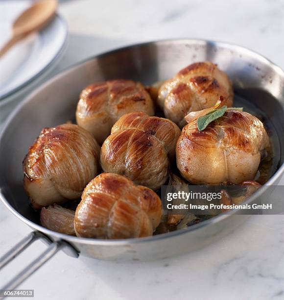 cooked paupiettes - kalfsvlees stockfoto's en -beelden