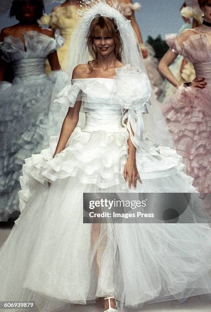 Claudia Schiffer at the Chanel Haute Couture Fall 1995 show circa 1995 in Paris, France.