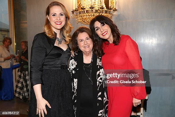 Judith Williams and her mother Carol Williams celebrates her 75th birthday and her sister Katherine Olsen during the traditional Buehnendinner 2016...