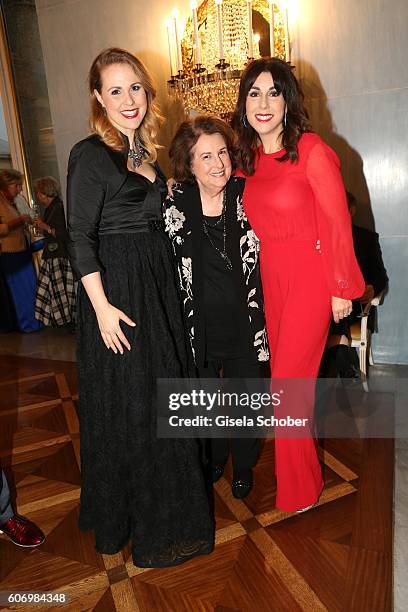 Judith Williams and her mother Carol Williams celebrates her 75th birthday and her sister Katherine Olsen during the traditional Buehnendinner 2016...