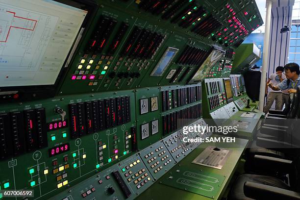 Subcom Room 340 Submarine Room Stock Photos, High-Res Pictures, and Images - Getty ...