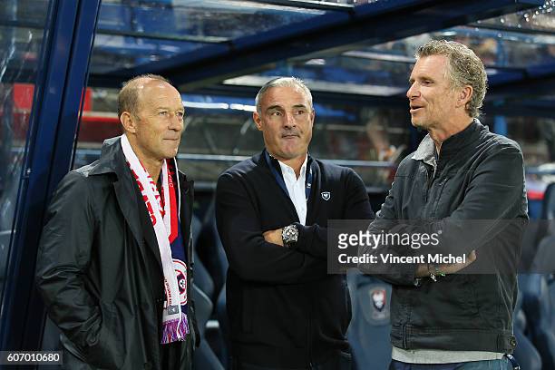 Gaby Calderon, Alain Caveglia and Denis Brogniard during the Ligue 1 match between SM Caen and Paris Saint Germain at Stade Michel D'Ornano on...