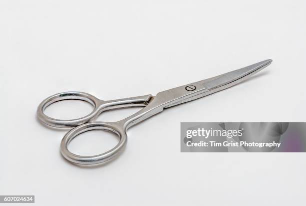 scissors on a white background - nail scissors - fotografias e filmes do acervo